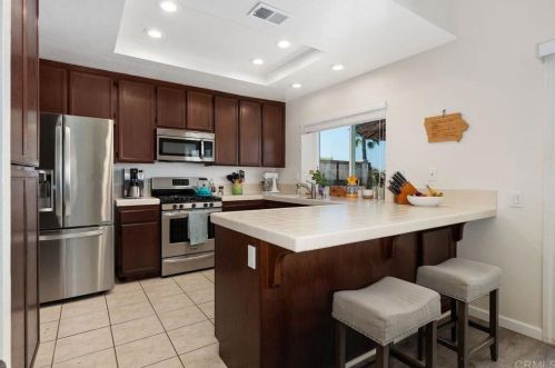 1950 Cherrywood St, Vista CA exterior