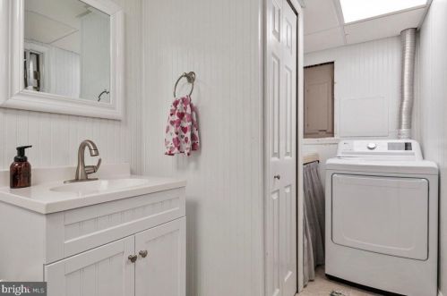 255 Baskerville Ct, Severna Park MD 21146-2125 exterior