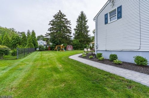 28 Windsor Ave, Dover NJ  07869-1364 exterior