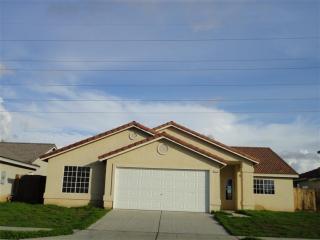 5230 Contessa Ave, Fresno, CA 93723-7672