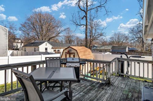 1176 Spruce Ave, Shady Side MD 20764-9562 exterior