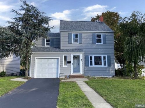 32 Hoover St, North Arlington, NJ 07031-4814