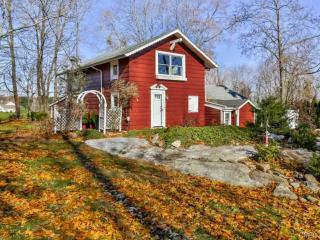 23 Yew St, Norwalk CT  06850-1232 exterior