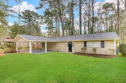 310 Flagstone Dr, Atlanta GA  30331-4316 exterior