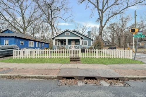 1113 Metropolitan Pkwy, Atlanta GA  30310-3577 exterior
