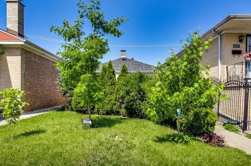 4432 Narragansett Ave, Chicago, IL 60706-7302