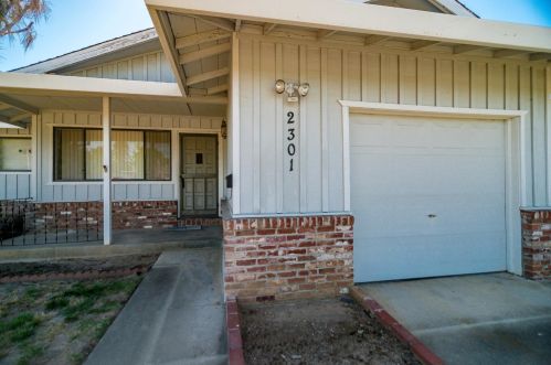 2300 Benita Dr, Rancho Cordova, CA 95670-5238