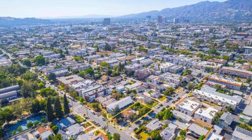 913 Maple St, Glendale CA  91205-1828 exterior