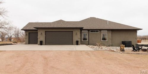 1239 10th St, Penrose, CO 81240-9391