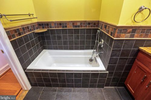 2427 16th St, Philadelphia PA  19132-4439 exterior