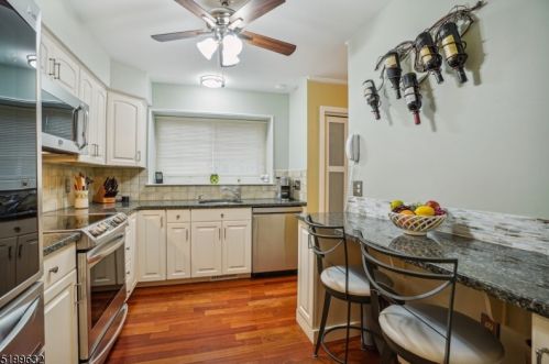5 Duck Hawk Ct, Hackettstown NJ  07840-3309 exterior