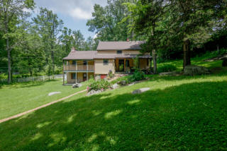 23 Guinea Hollow Rd, Lebanon, NJ 08833-4519