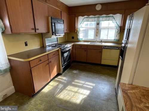 66 Leigh Ave, Princeton NJ  08542-3147 exterior