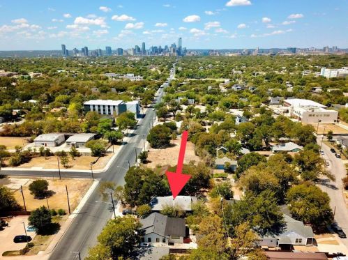 3012 12 St, Austin TX  78702-1115 exterior