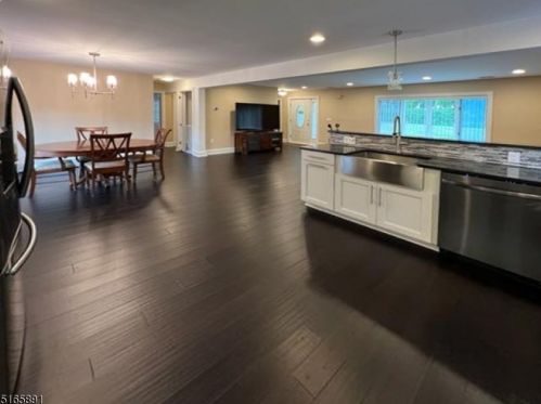 16 Frd, Dover NJ  07803-3205 exterior