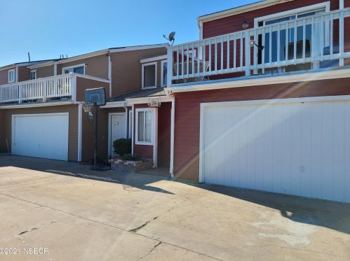 435 Newlove Dr, Santa Maria CA  93454-7658 exterior