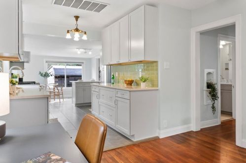 906 43rd St, Austin TX  78751-4405 exterior