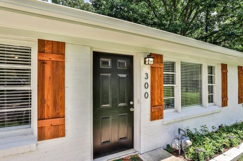 300 Forest St, Buford GA  30518-2920 exterior