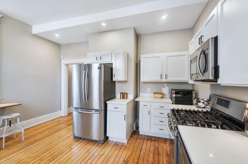 2612 Hemlock St, Cincinnati OH  45206-1608 exterior