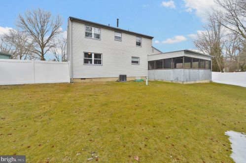 226 Nassau Dr, Haddonfield NJ exterior