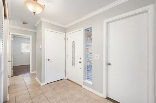 7087 Canevalley Cir, Citrus Heights CA  95621-0252 exterior