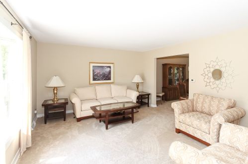 710 New Mexico Trl, Elk Grove Vlg, IL 60007-2821