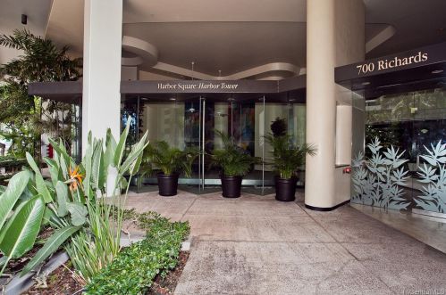700 Richards St, Honolulu HI  96813-4605 exterior
