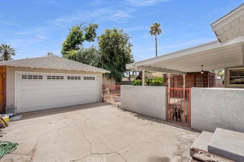 4150 Emerson St, Riverside CA  92506-2052 exterior