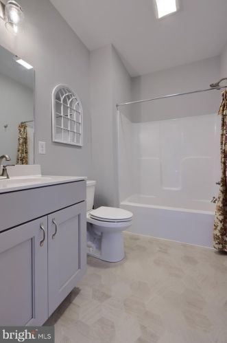 412 Constitution Dr, Ephrata PA  17522 exterior