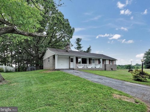 2732 Royal Rd, Lancaster, PA 17603-7012