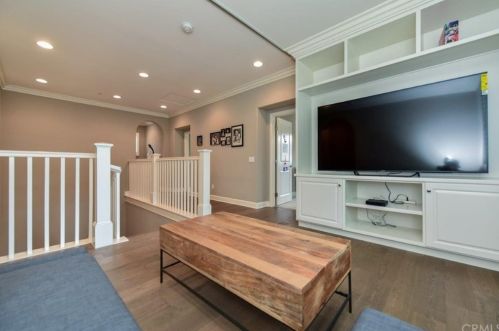 120 Long Fence, Irvine CA  92602-1807 exterior