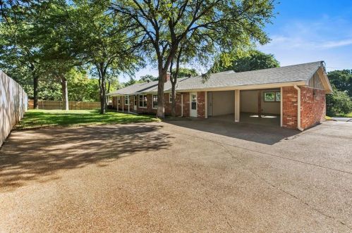 2200 Mcewen Ct, Fort Worth TX  76112-7927 exterior