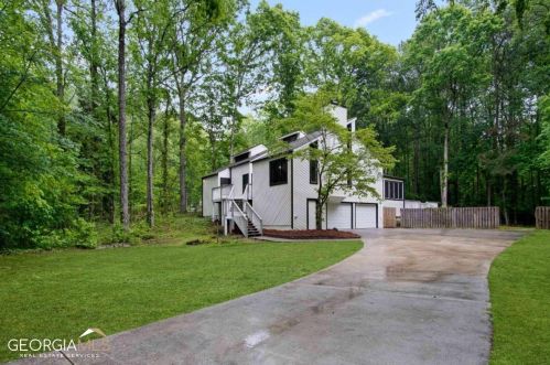 2215 Carlyle Dr, Marietta, GA 30062-5842
