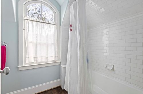 395 Beverly Rd, Atlanta GA  30309-2728 exterior