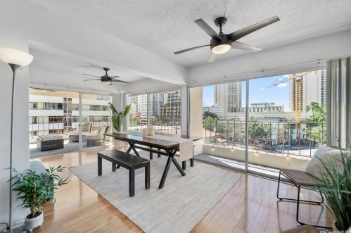 222 Kaiulani Ave, Honolulu HI  96815-3061 exterior