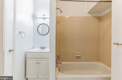 4116 Baltimore Ave, Philadelphia PA 19143-2613 exterior