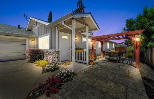 9680 Gamay Way, Elk Grove, CA 95624-2457