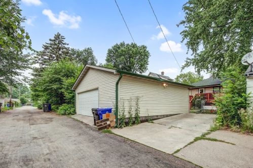 1132 Cook Ave, Saint Paul MN  55106-3325 exterior