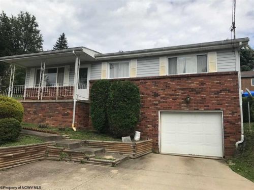 1511 Dawn Dr, White Hall, WV 26554-9246