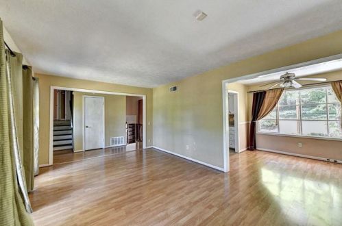 5572 Four Winds Dr, Lilburn, GA 30047-6416