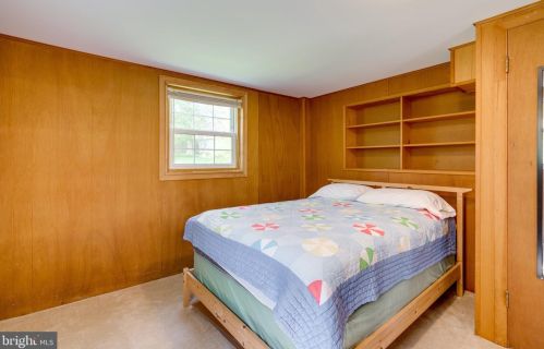 5408 Juliet St, Springfield VA  22151-2615 exterior