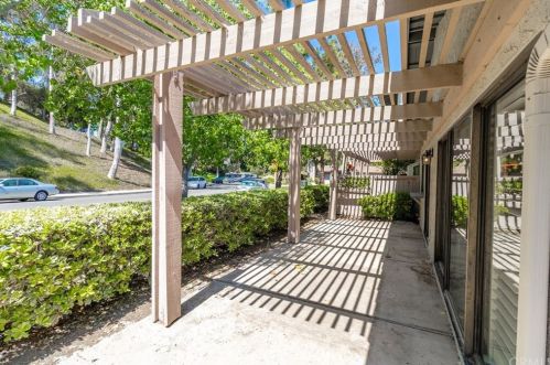 6548 Circulo Dali, Anaheim CA  92807-4906 exterior