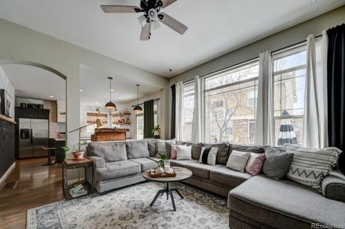 26900 Roxbury Pl, Denver CO  80016-7528 exterior