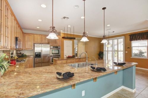 5616 Mingee Way, Elk Grove CA  95757-1647 exterior