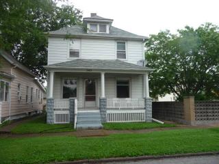 545 17th Ave, Moline, IL 61265-3722