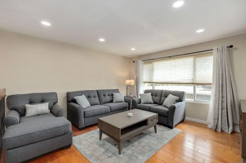 6211 Caminito Marcial, San Diego, CA 92111-7218