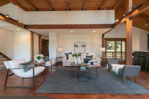 12116 Highland Ave, Truckee CA  96161-1719 exterior