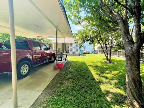 4033 Valentine St, Fort Worth TX  76107-6308 exterior