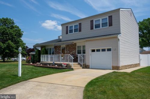 26 Apollo Dr, Trenton NJ  08620-1004 exterior