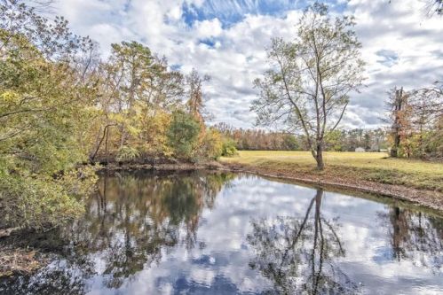 215 Wright Rd, Ridgeville, SC 29472-8729